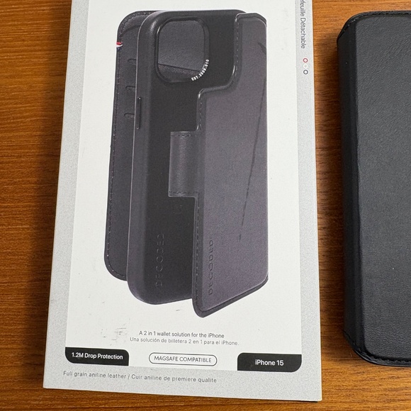 Black DECODED iPhone 15 Detachable Wallet Case - Picture 10 of 14